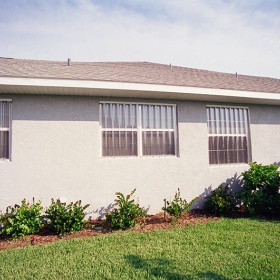 06840005_web-clear-panel-shutters